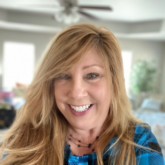 Meet your Posher, Cheri - Picture 1 of 1